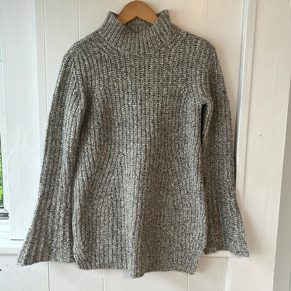 Ann Taylor Gray Heather Wool Blend Sweater with Bell Sleeves - Picture 1 of 9